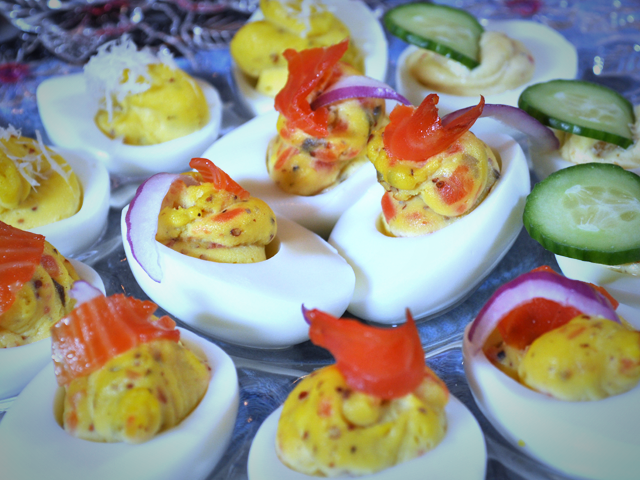 Oeufs farcis au cari