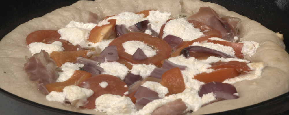 Pizza sur feu de bois