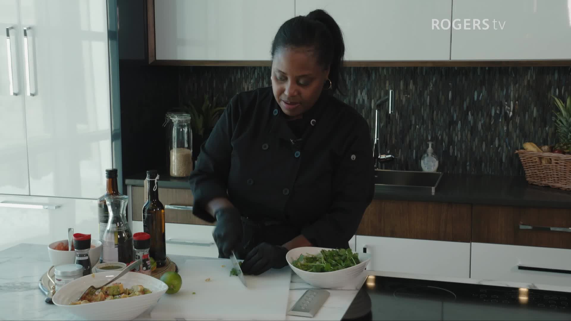 In the Kitchen with Resa