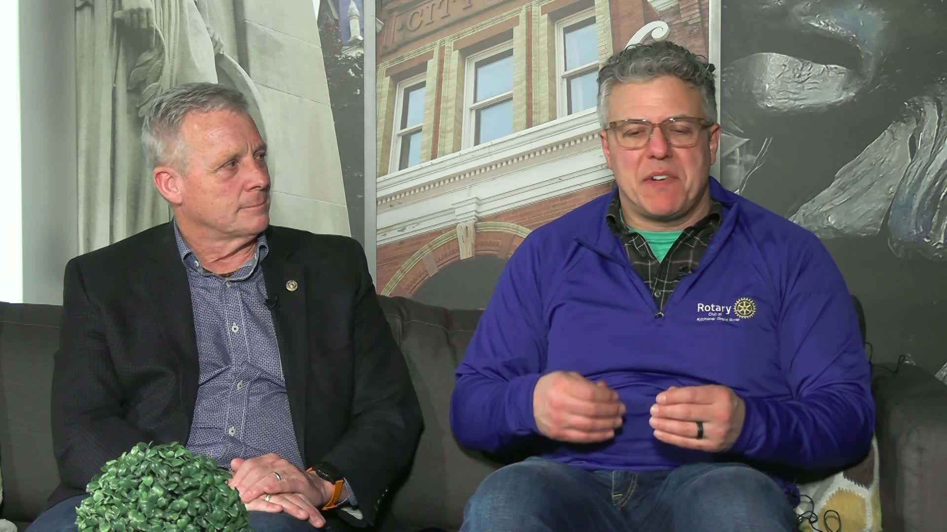 What's Buzzin with Chris and Cam